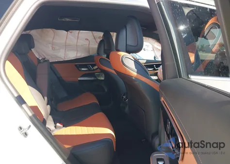 2025 Mercedes-Benz Glc 350E 4Matic z USA, uszkodzony, nr VIN W1NKM5GB7SF286004